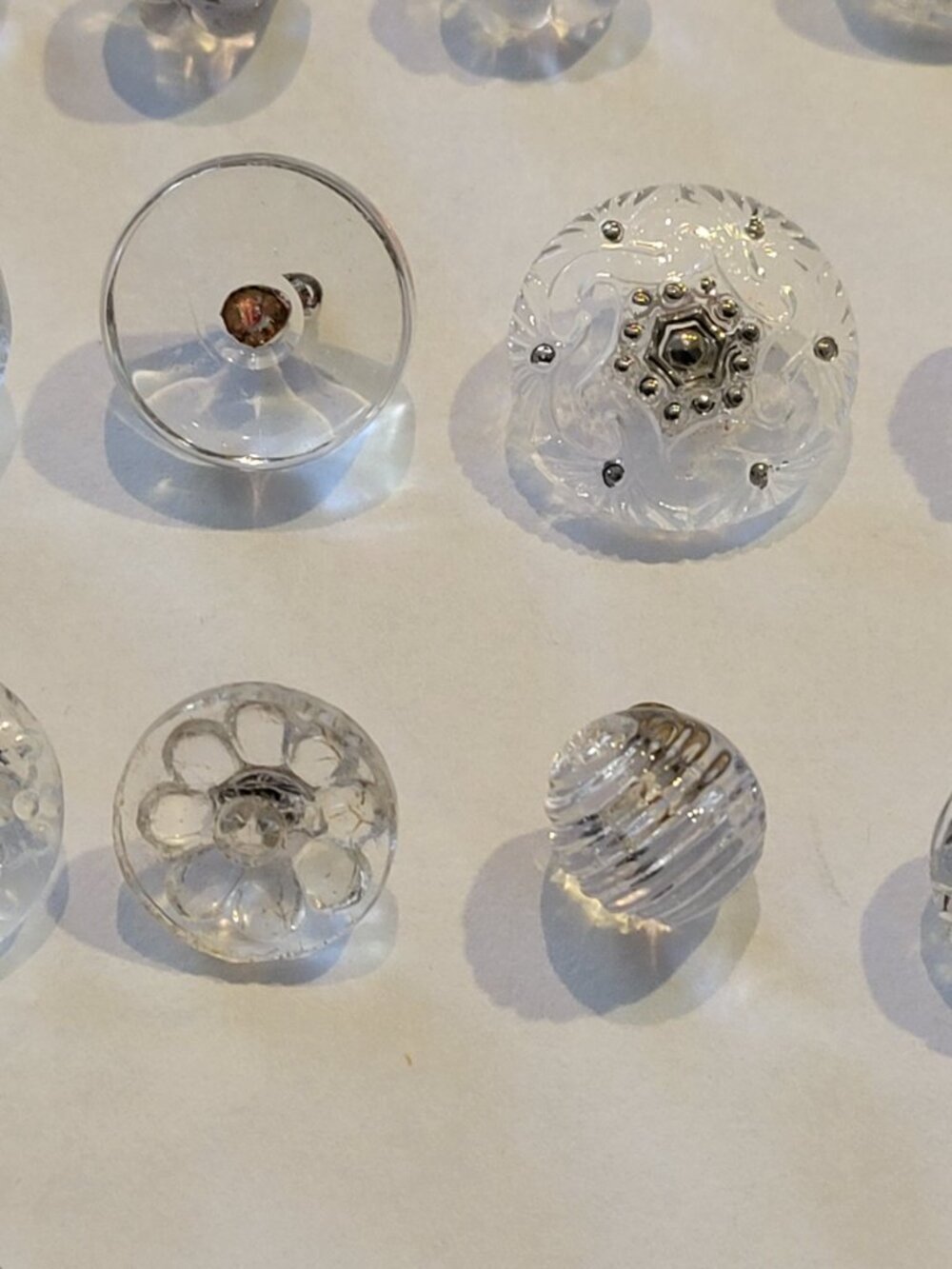 Lot of Clear Glass Shanked Vintage Buttons - Picture 11 of 16